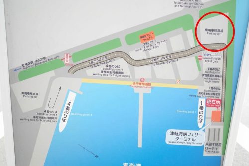 Thin red circle centered on a white background